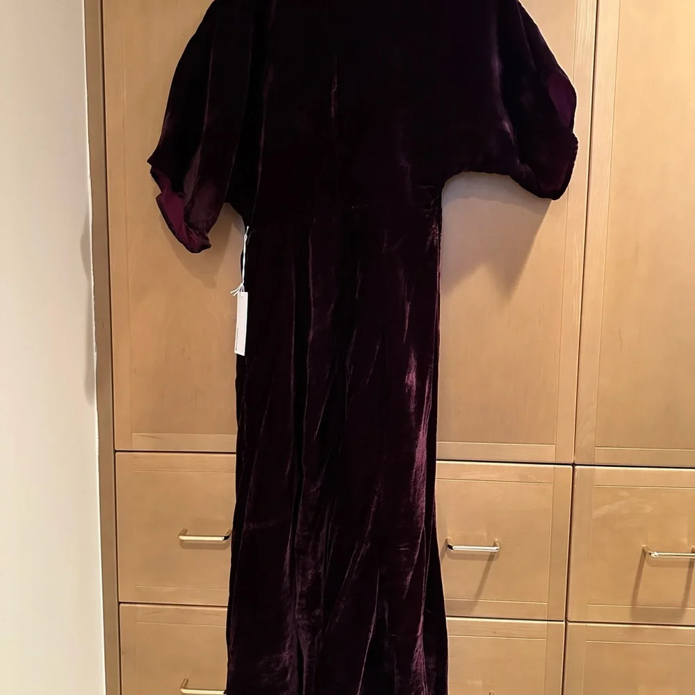 Reformation Analynne Velvet Dress - Picture 6 of 6